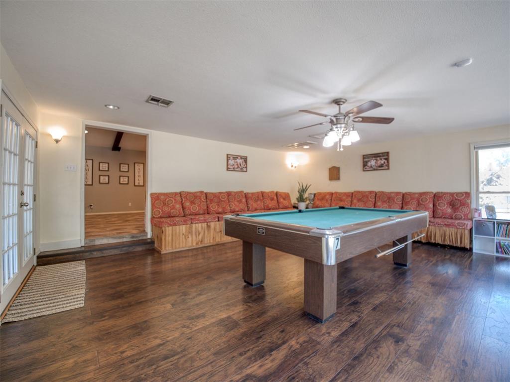 22 Oak Drive