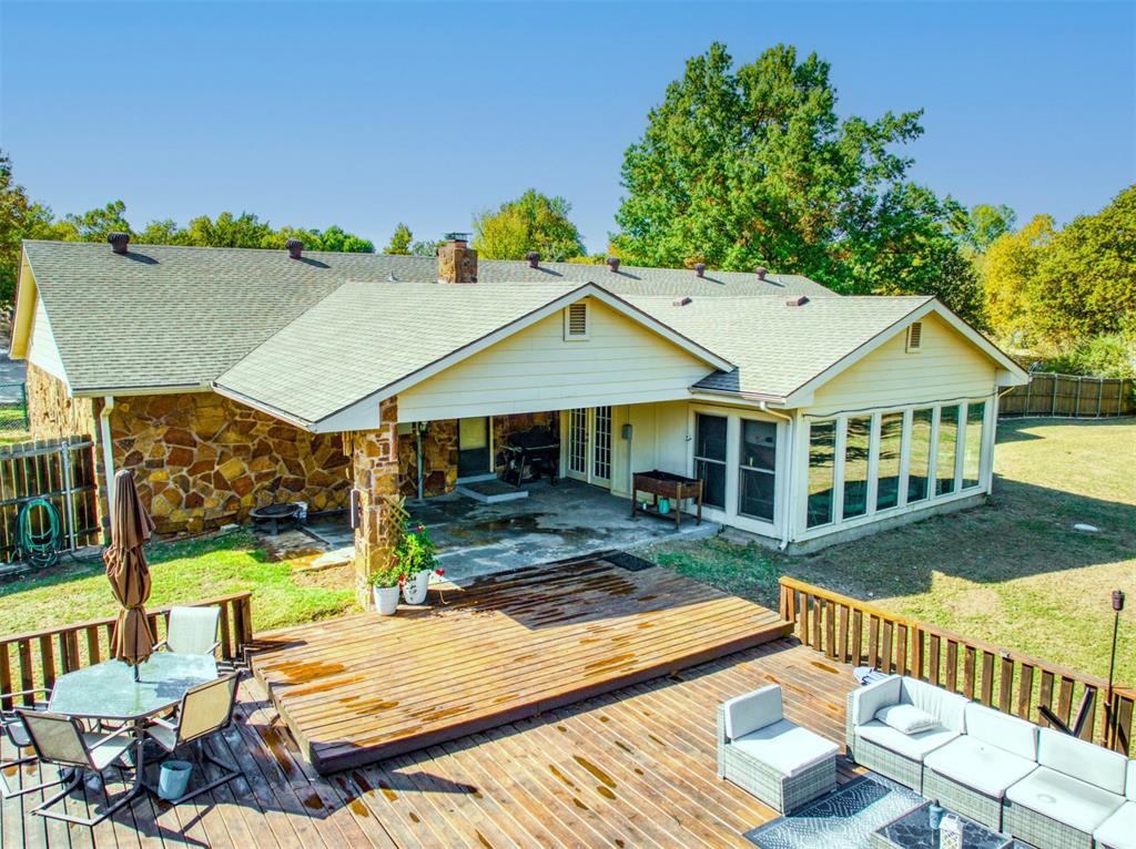 22 Oak Drive