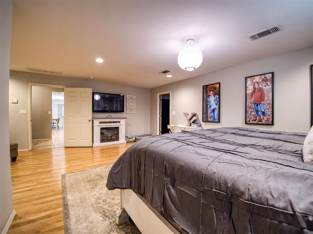 22 Oak Drive
