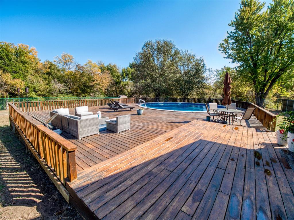 22 Oak Drive