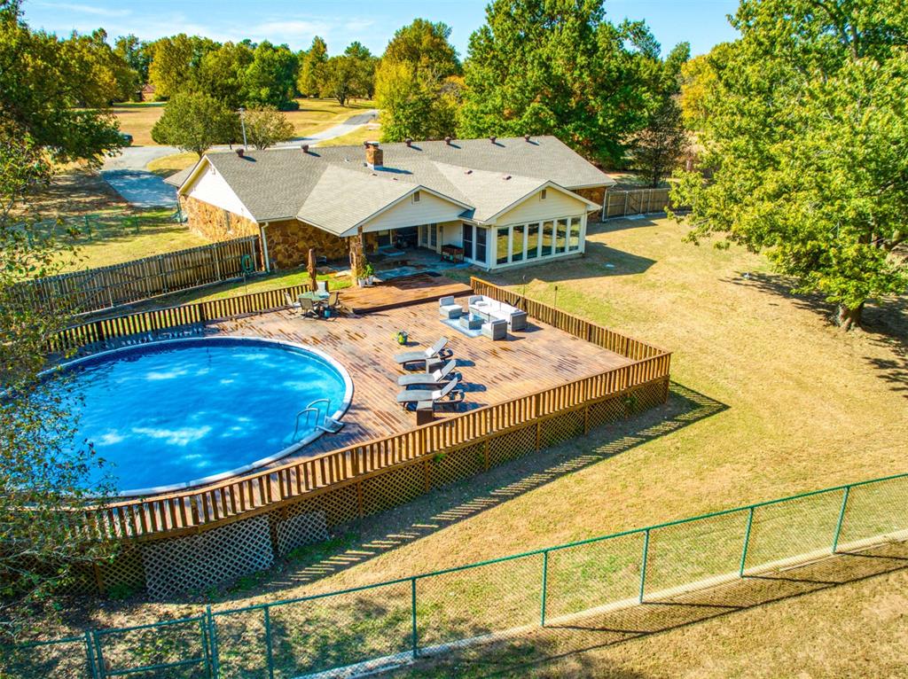 22 Oak Drive