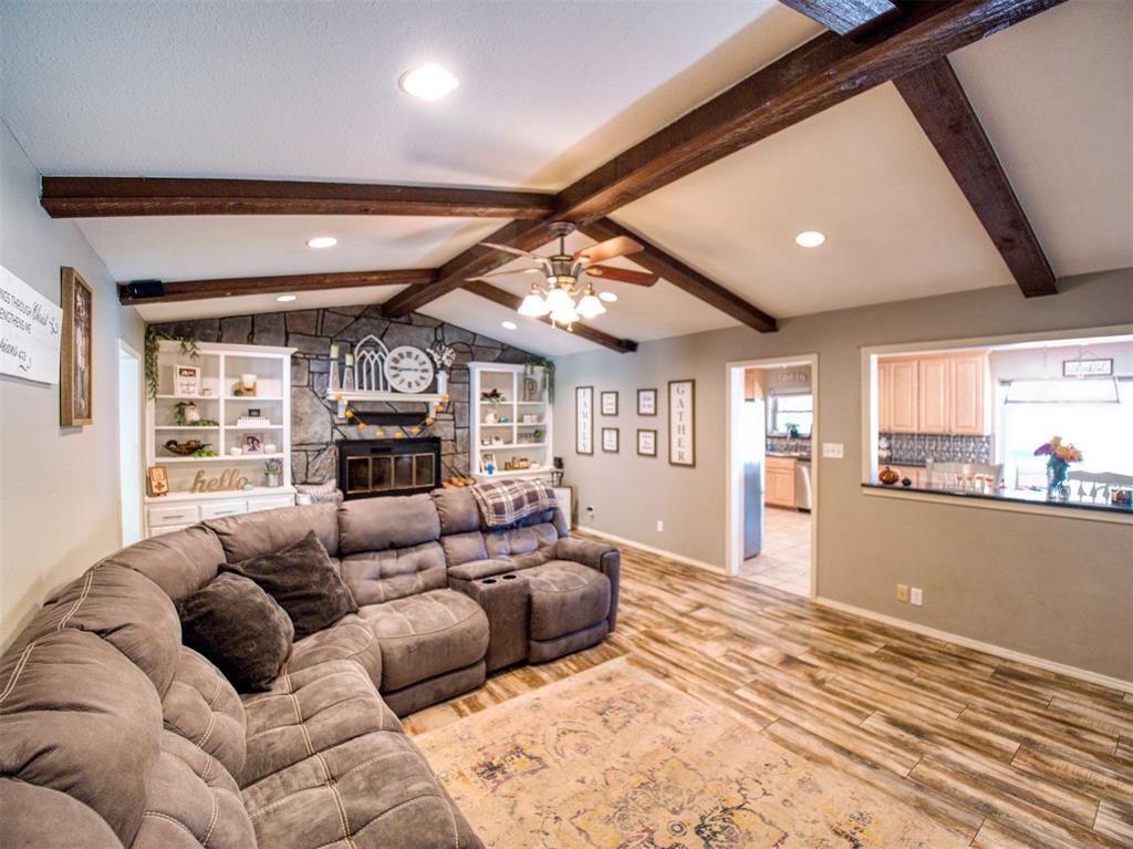 22 Oak Drive