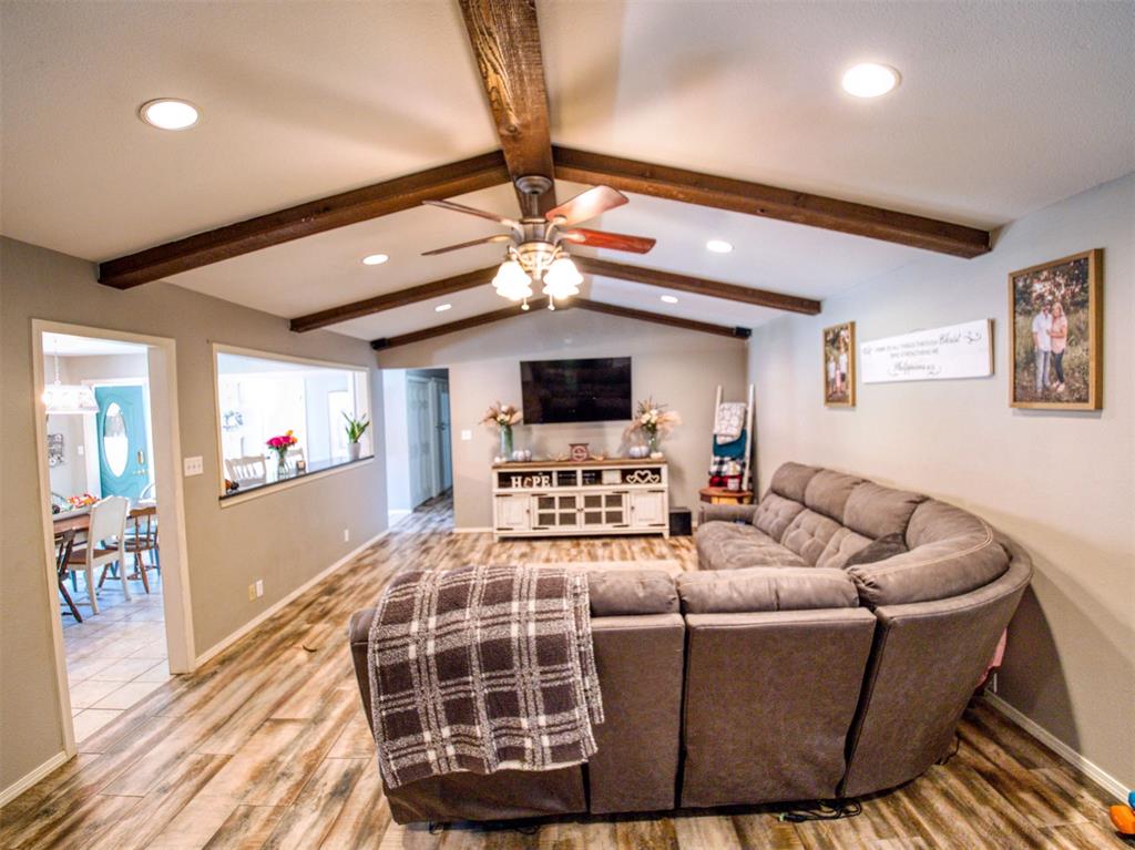 22 Oak Drive