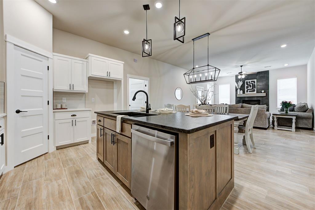 3612 Sardis ct Circle