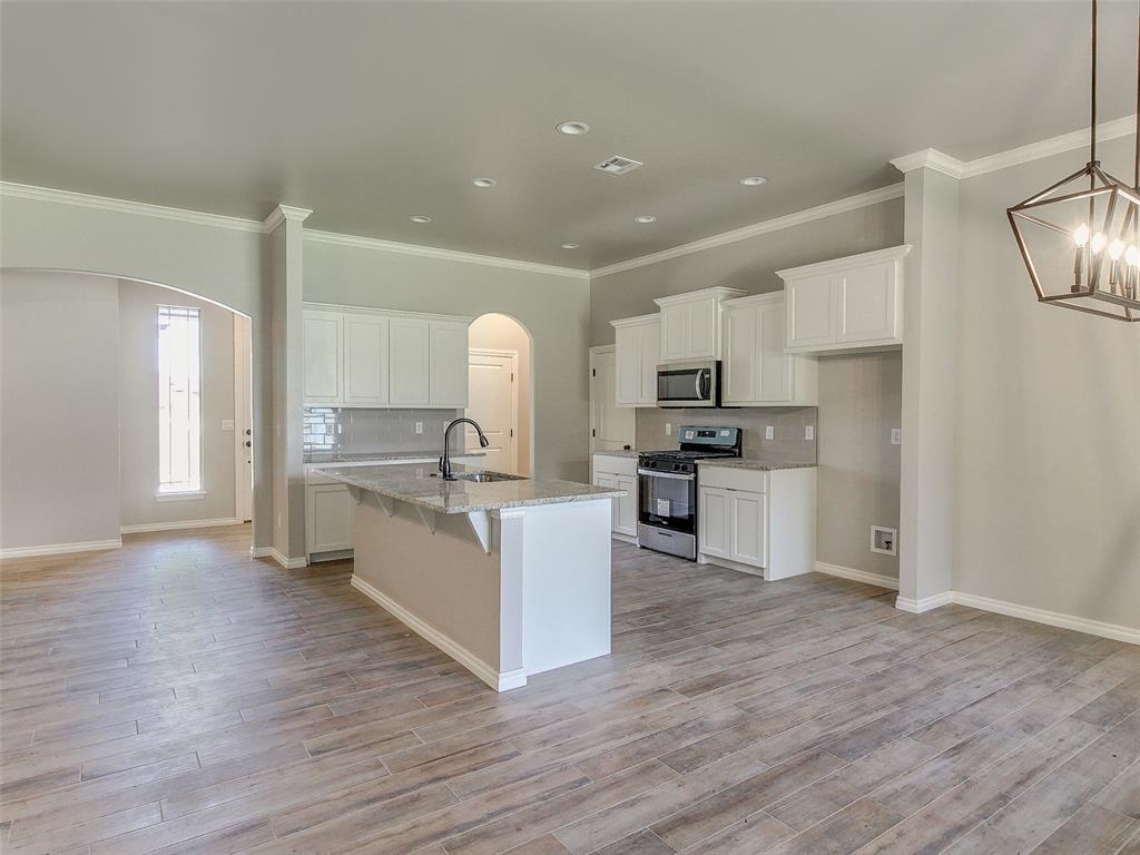 9100 Oak Tree Circle