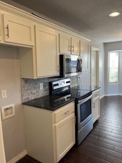 609 Silver Maple Lane