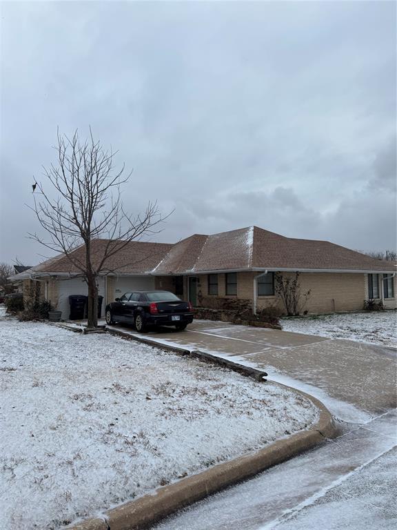 10217 N Military Street