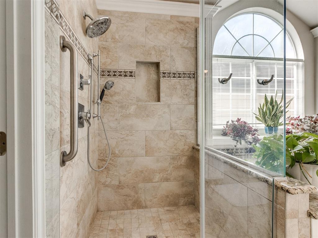 41 S Lexington Way