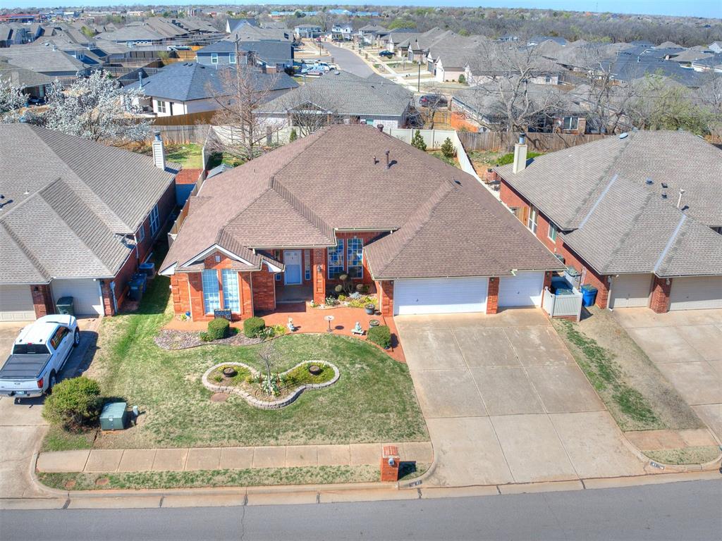 41 S Lexington Way