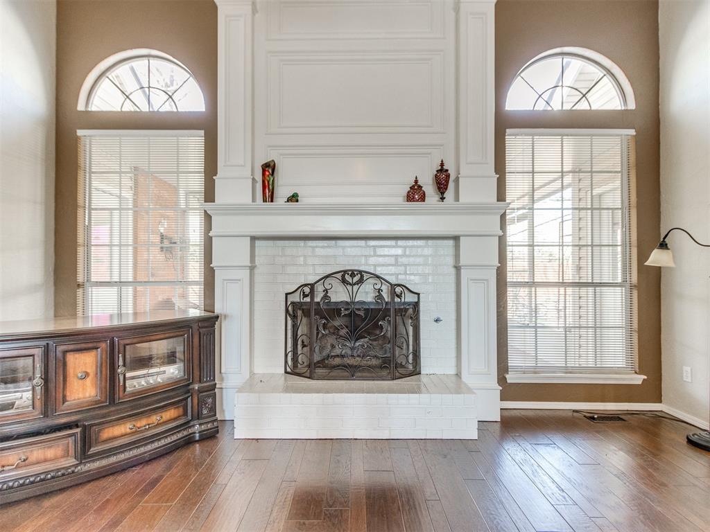 41 S Lexington Way