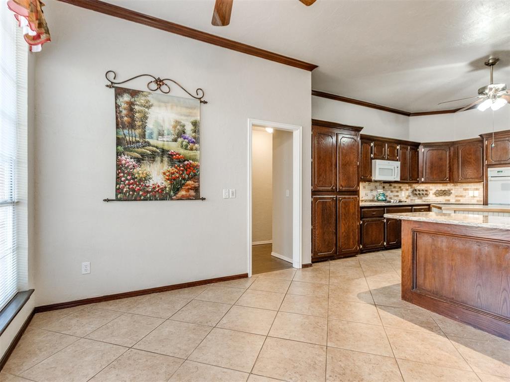 41 S Lexington Way