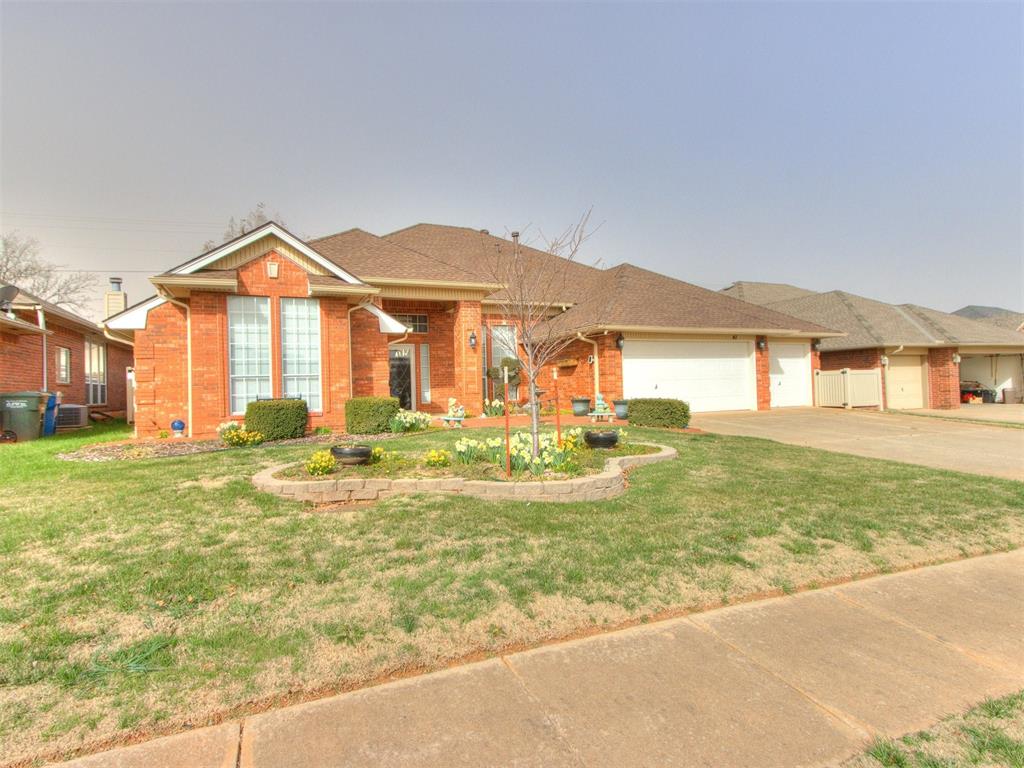 41 S Lexington Way