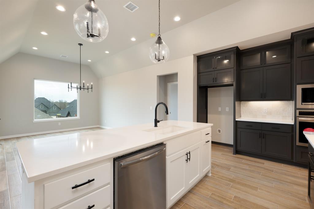 2324 Preserve Edge Drive