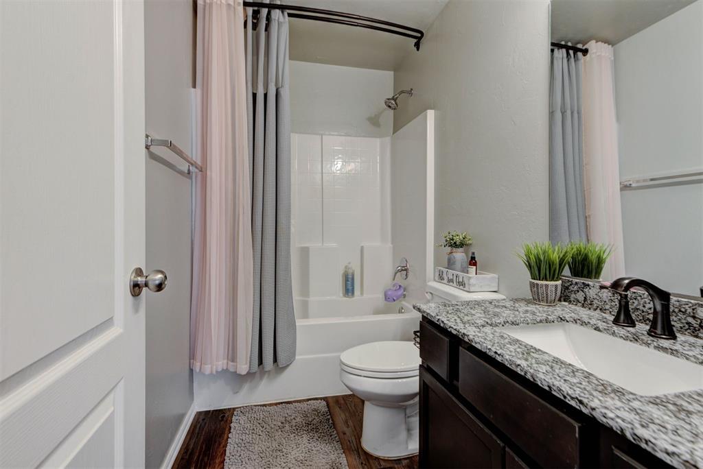 11704 NW 135th Terrace