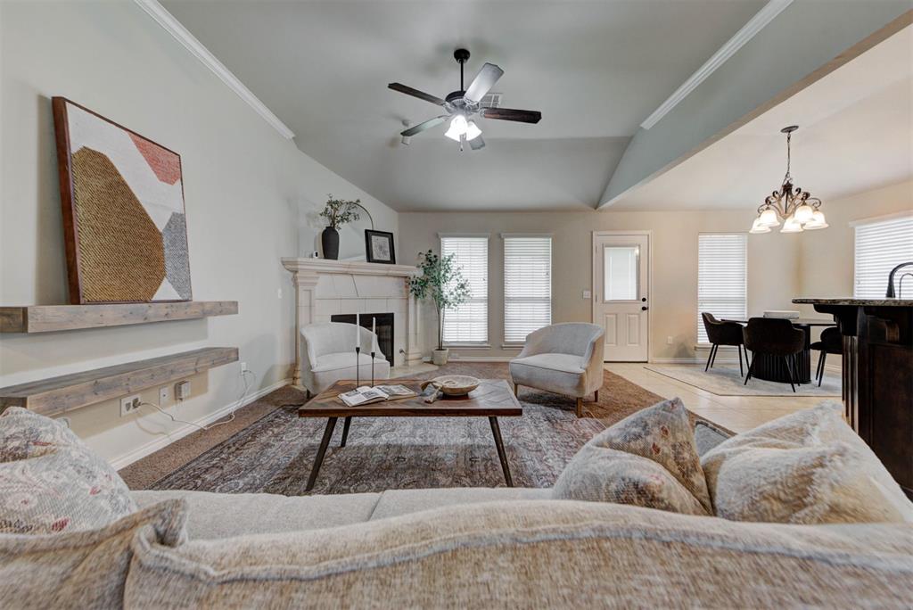 9909 Summerhill Lane