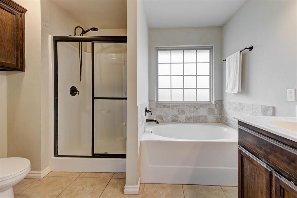 9909 Summerhill Lane