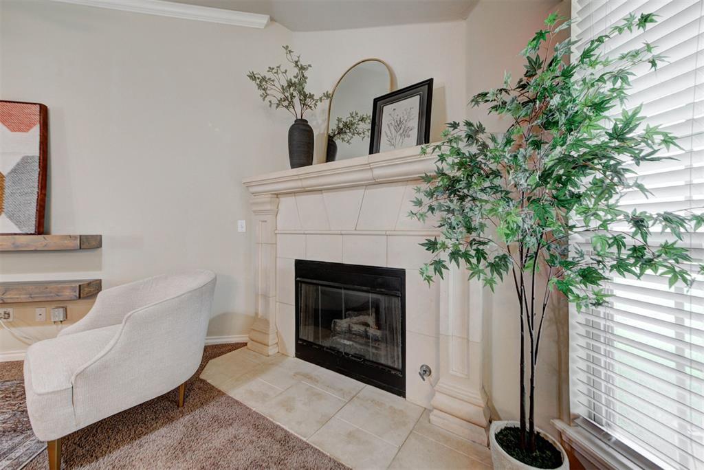 9909 Summerhill Lane