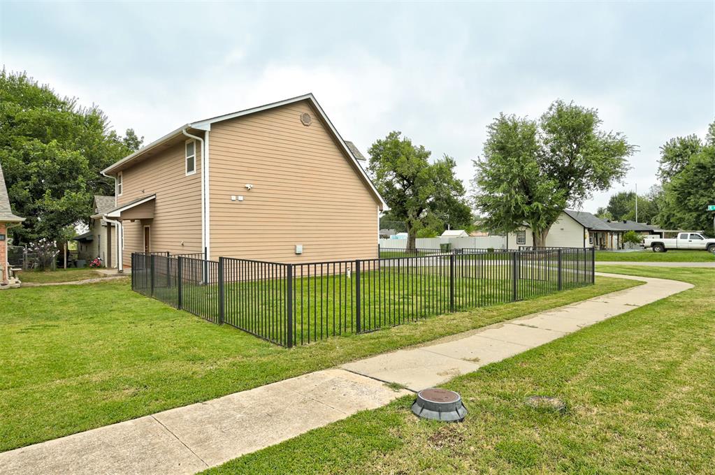 210 N 4th Street