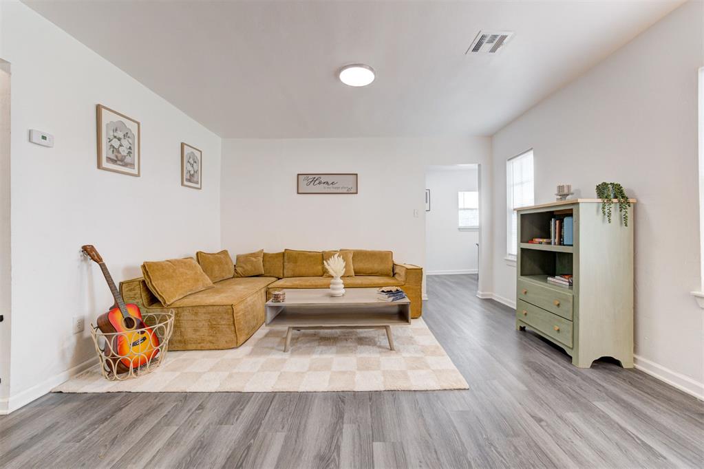 913 NE 28th Street