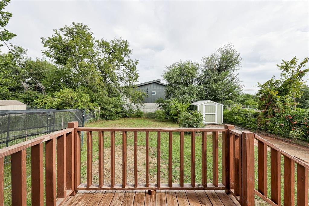 913 NE 28th Street