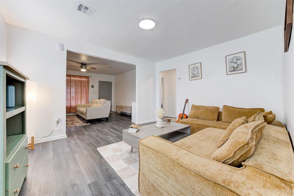 913 NE 28th Street