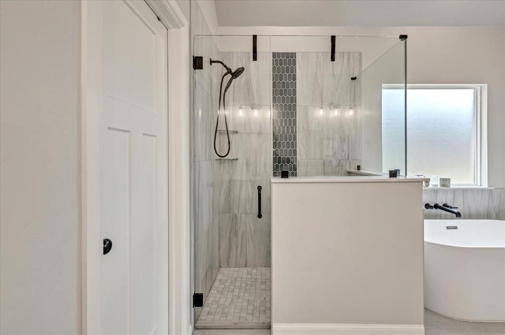 11524 NW 107th Street