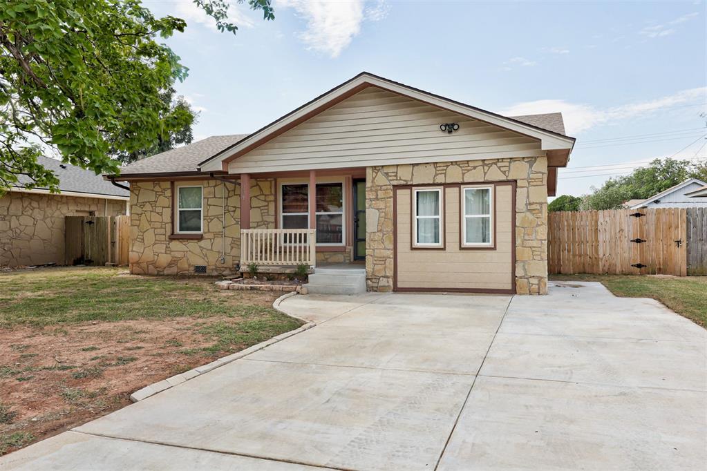 204 E Coe Drive