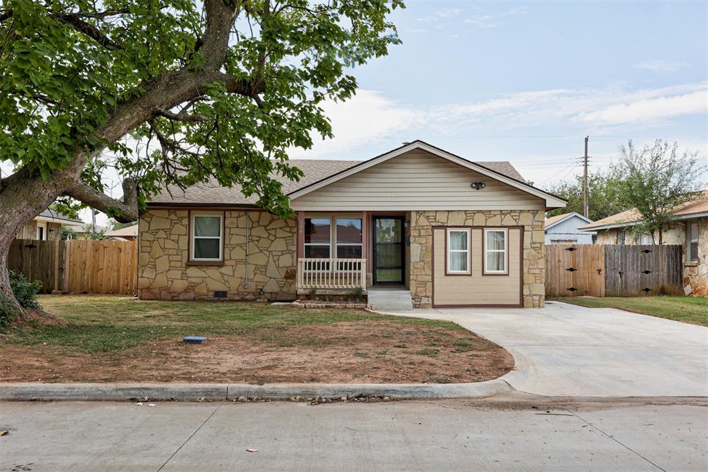 204 E Coe Drive