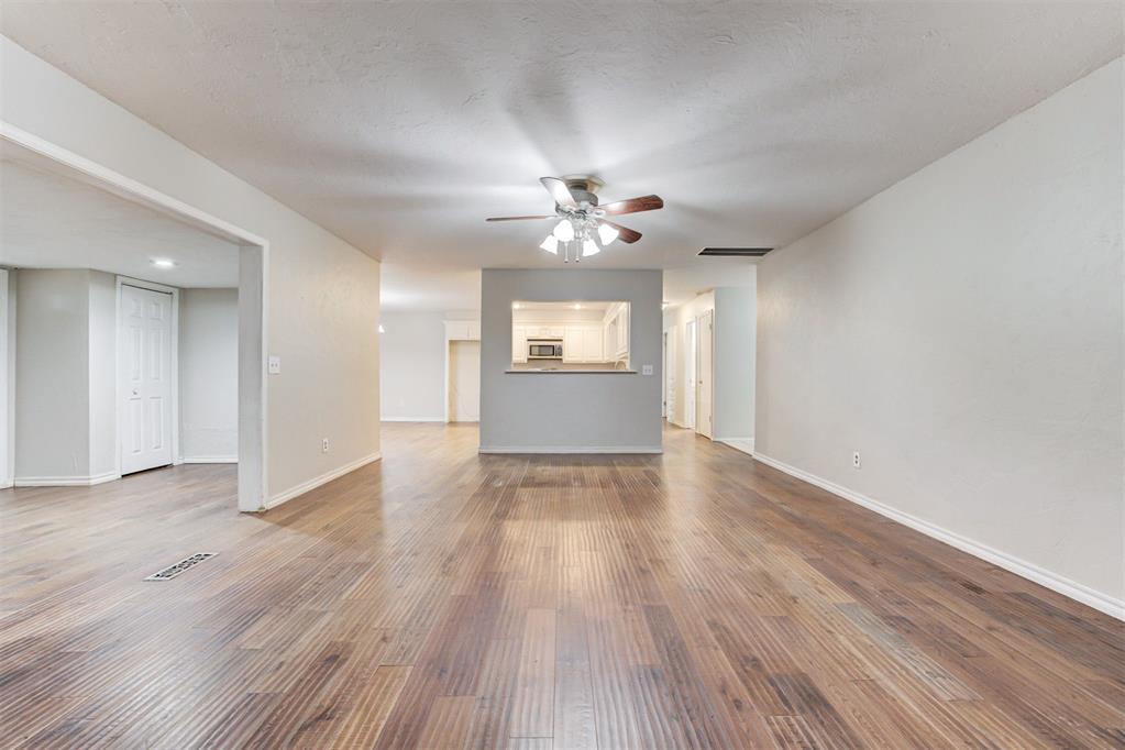 7433 NW 31st Street