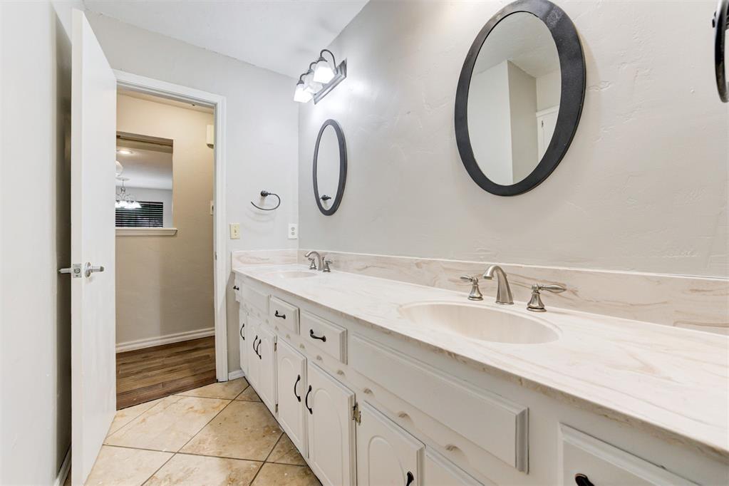 7433 NW 31st Street