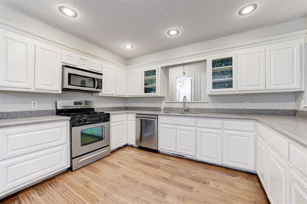 7433 NW 31st Street