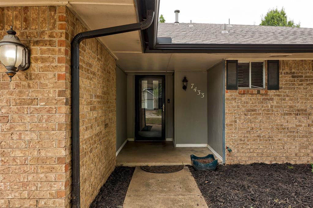 7433 NW 31st Street