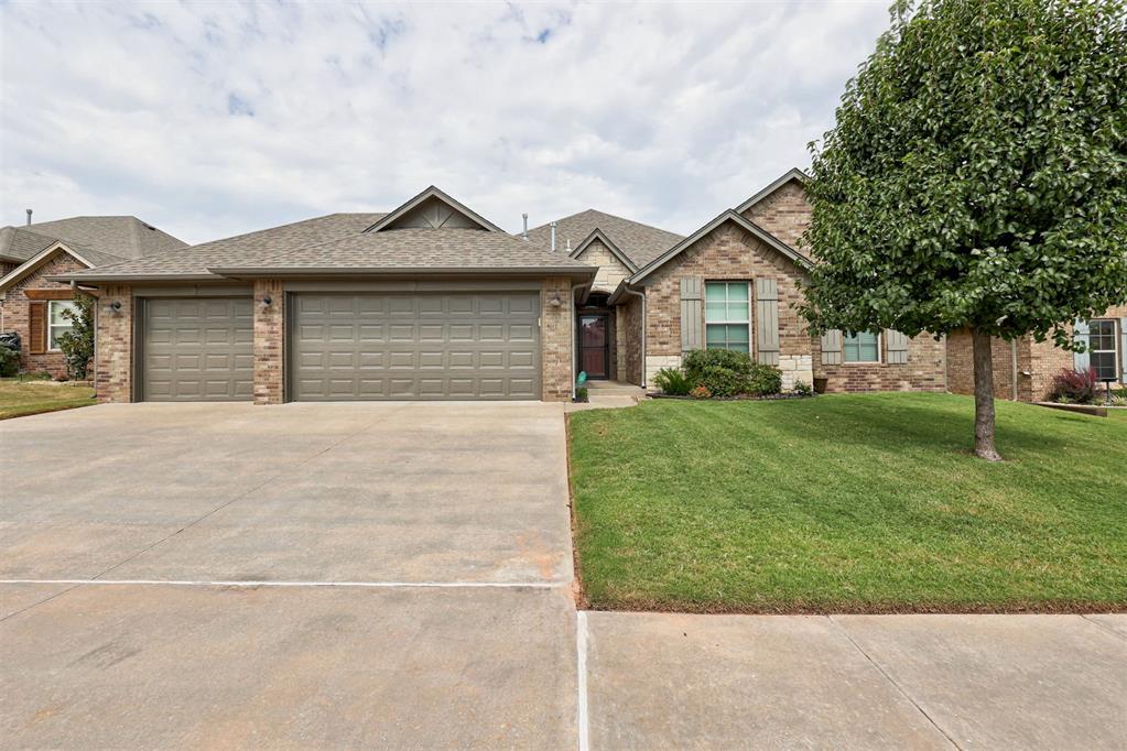 9113 NW 89th Street