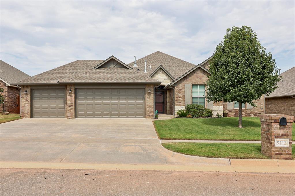 9113 NW 89th Street