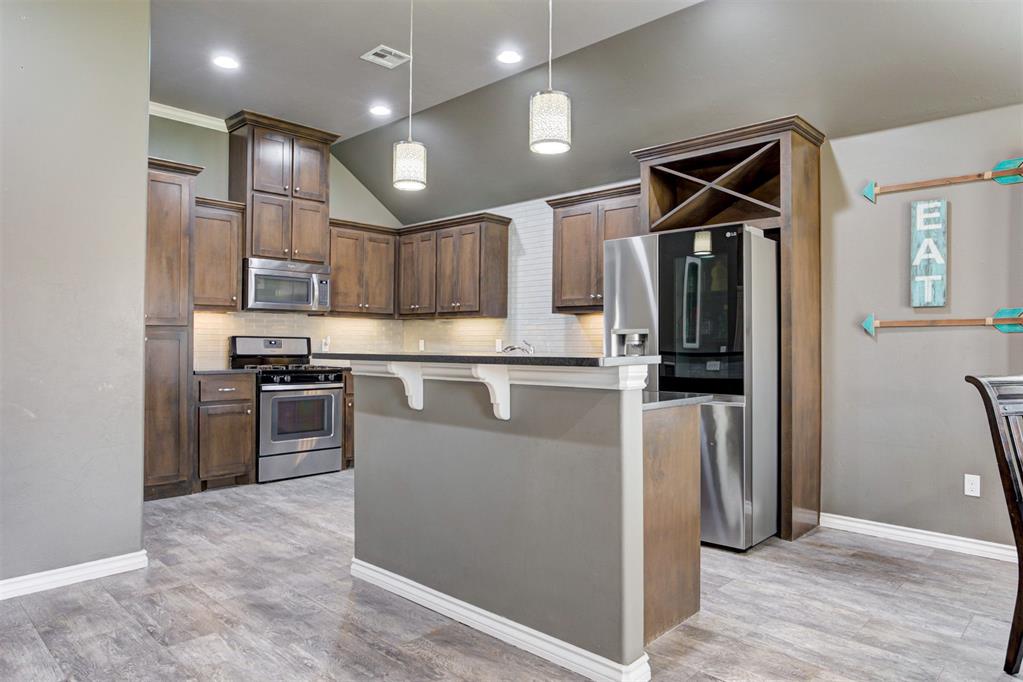 9113 NW 89th Street