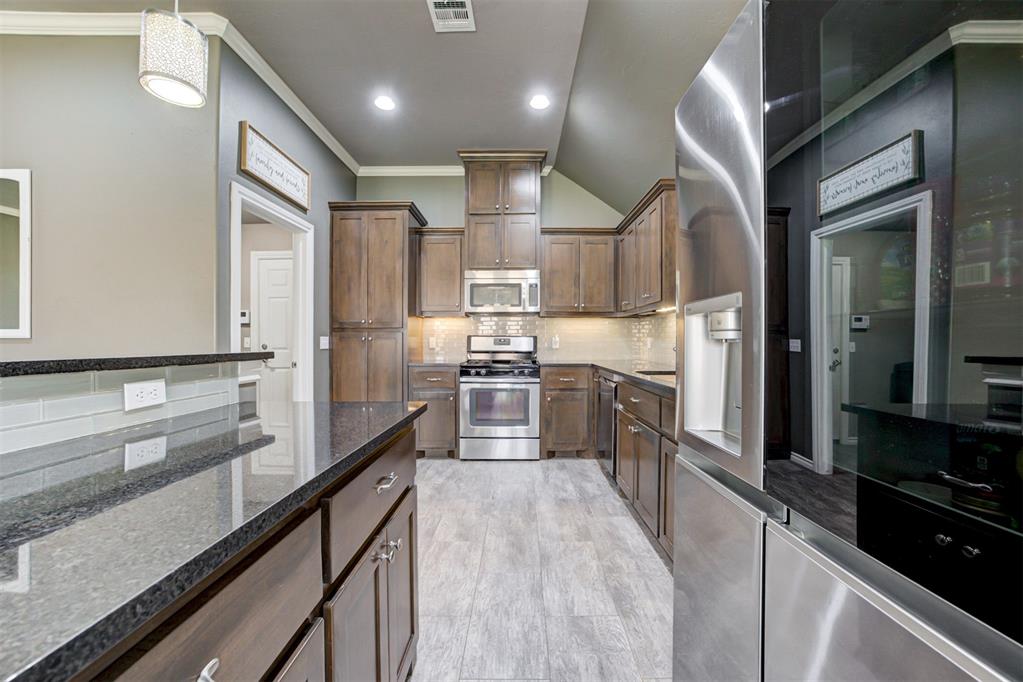 9113 NW 89th Street