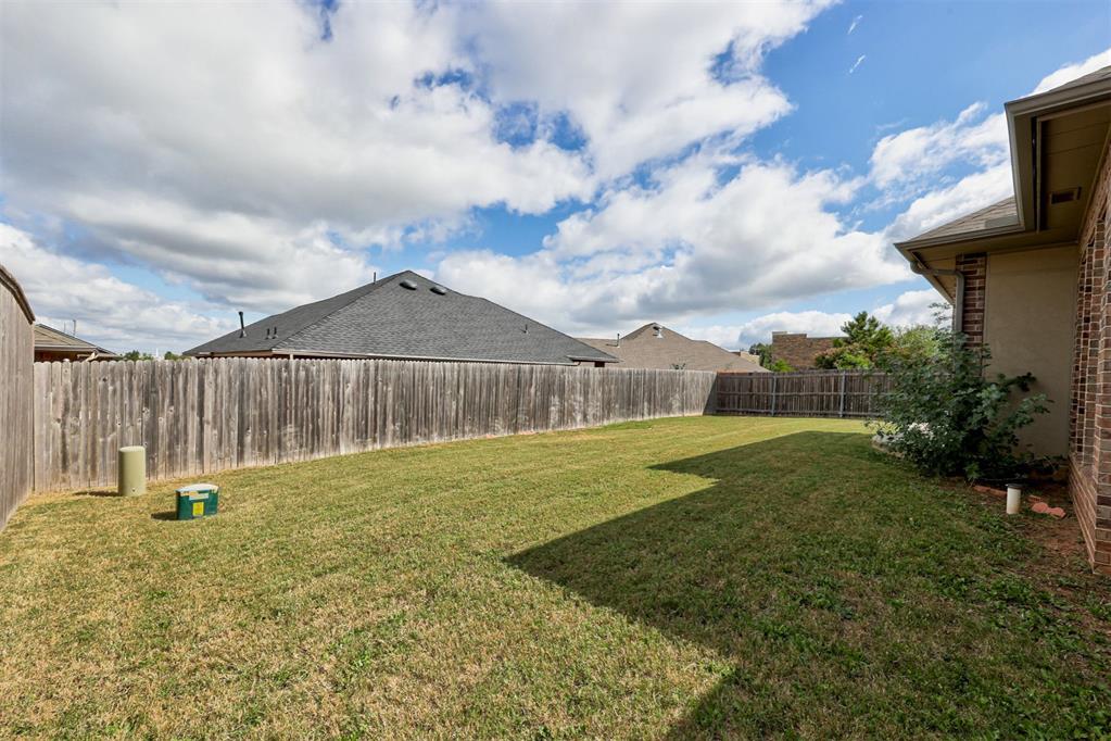 9013 NW 92nd Street