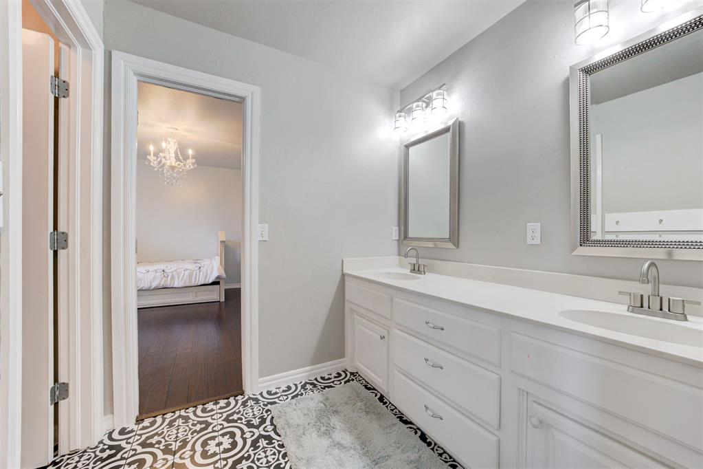 4600 Caliburn Parkway