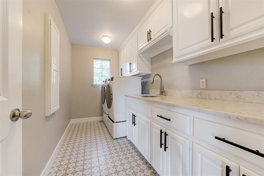 4600 Caliburn Parkway