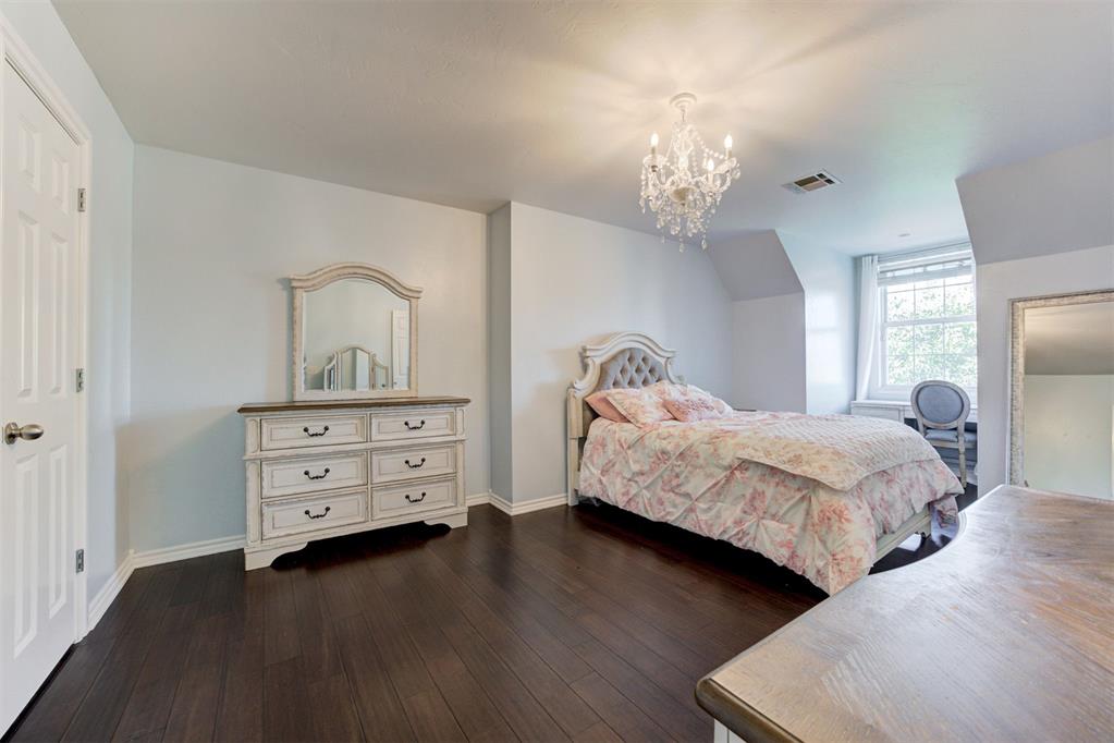 4600 Caliburn Parkway