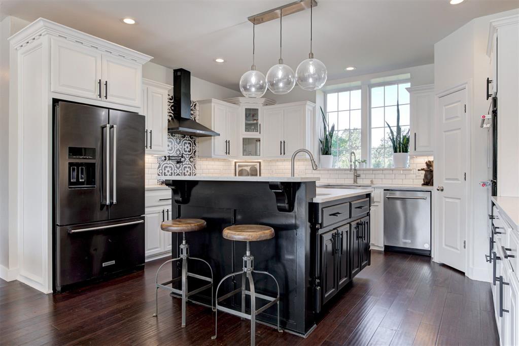 4600 Caliburn Parkway