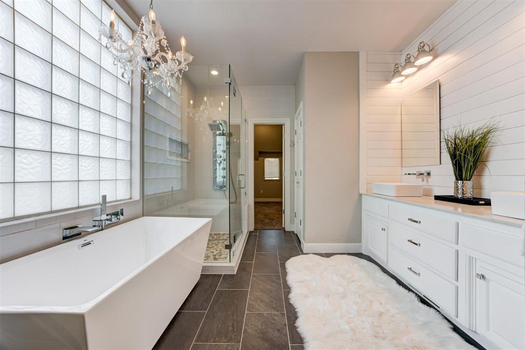 4600 Caliburn Parkway