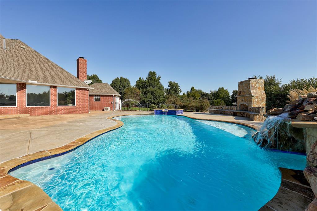 4600 Caliburn Parkway