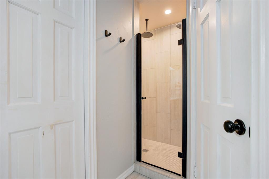 11204 Cedar Ridge Road