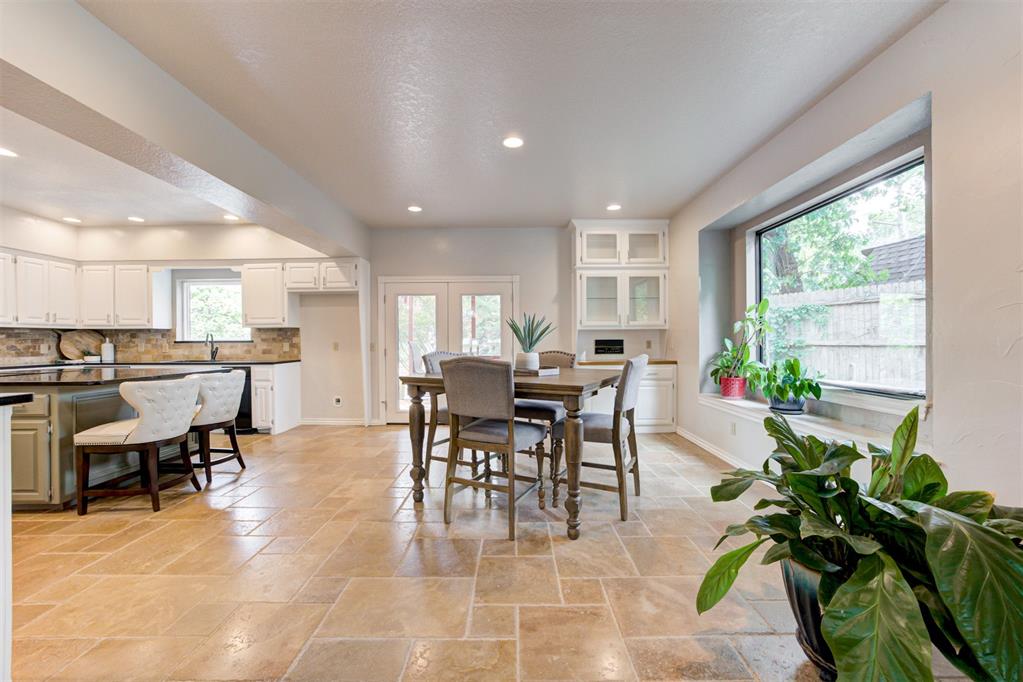 11204 Cedar Ridge Road