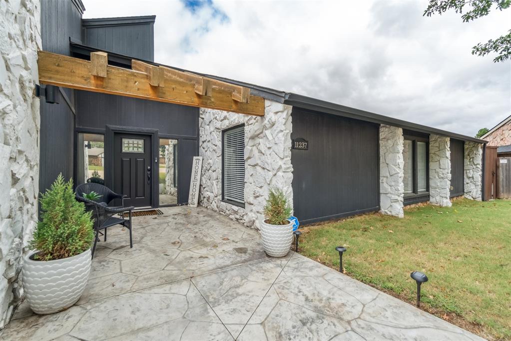 11237 Folkstone Drive