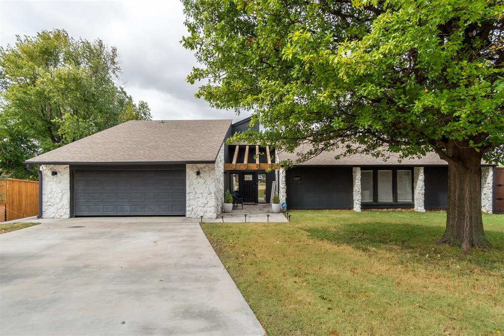 11237 Folkstone Drive