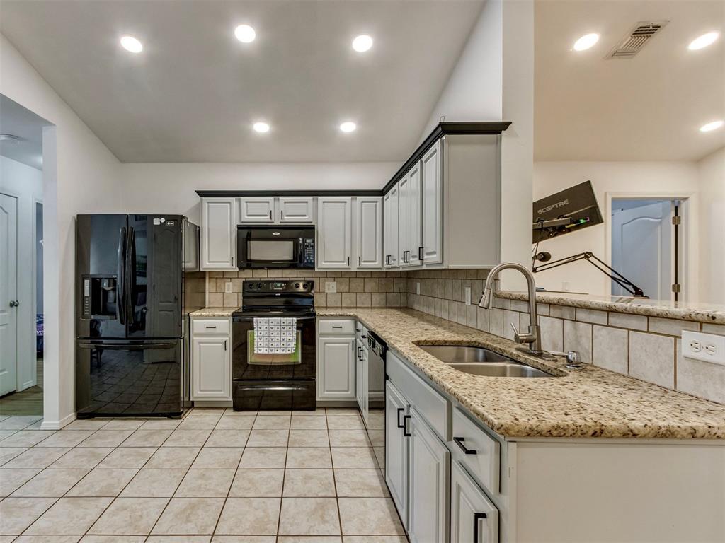 2828 NW 184th Terrace