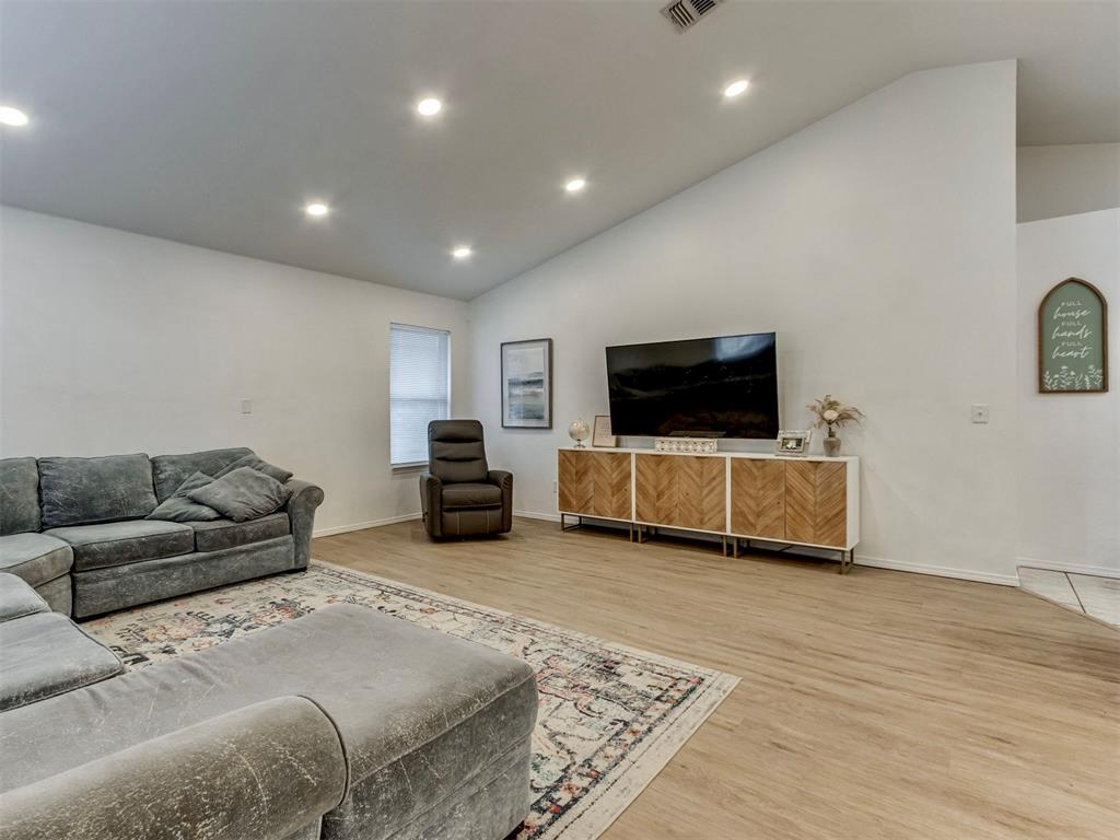 2828 NW 184th Terrace