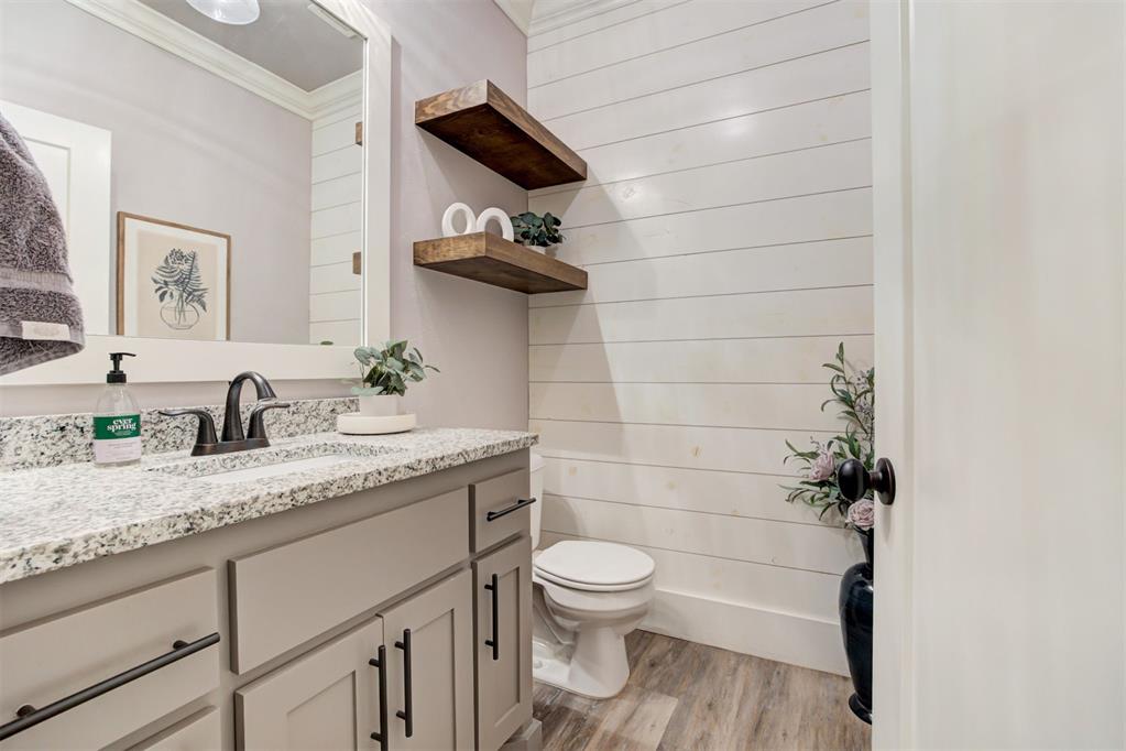 11124 Fairways Avenue